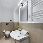 With Parking And Garden Near Chopin Airport By Renters