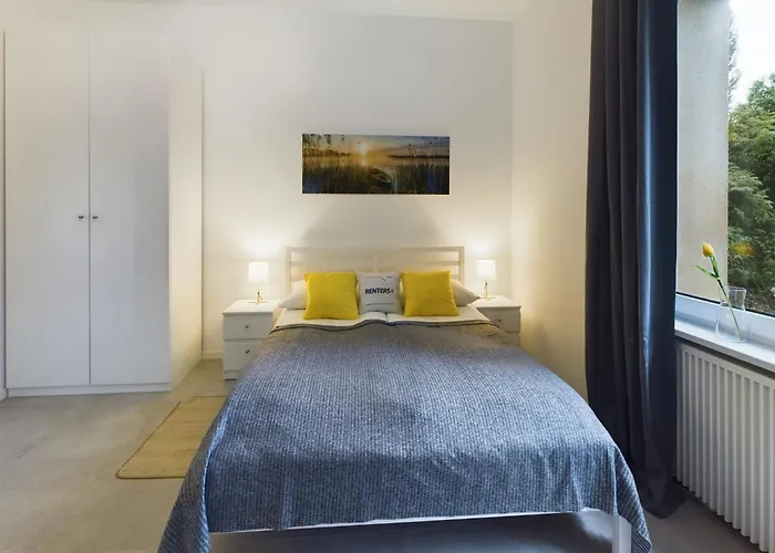 With Parking And Garden Near Chopin Airport By Renters *