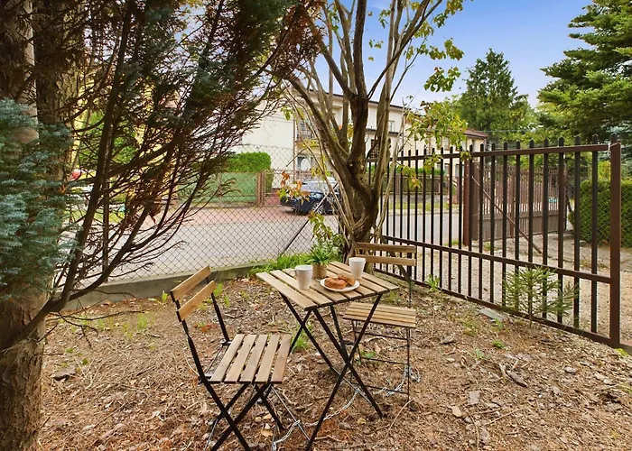 With Parking And Garden Near Chopin Airport By Renters